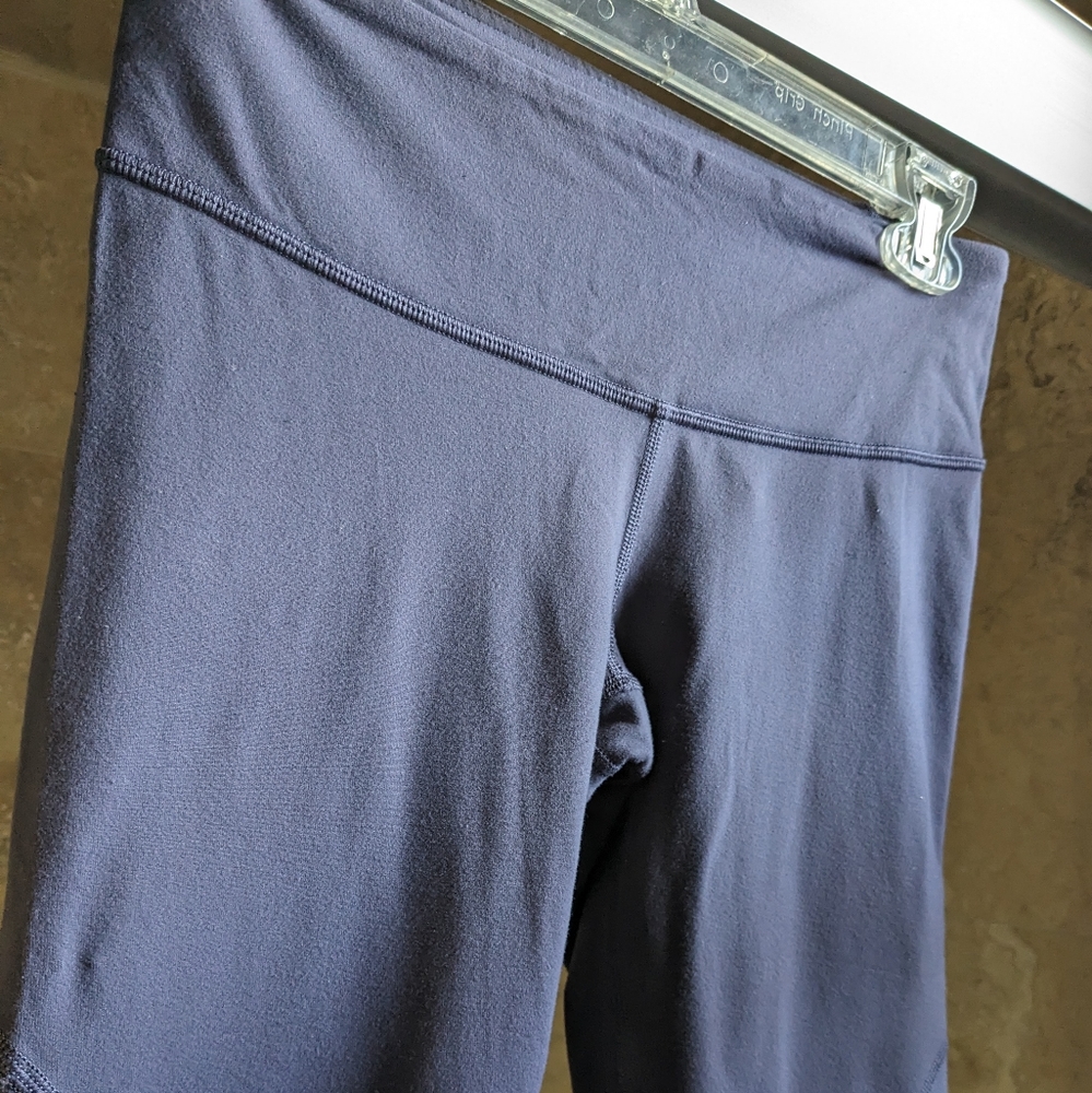 Lululemon Wunder Under with mesh scallop 25"